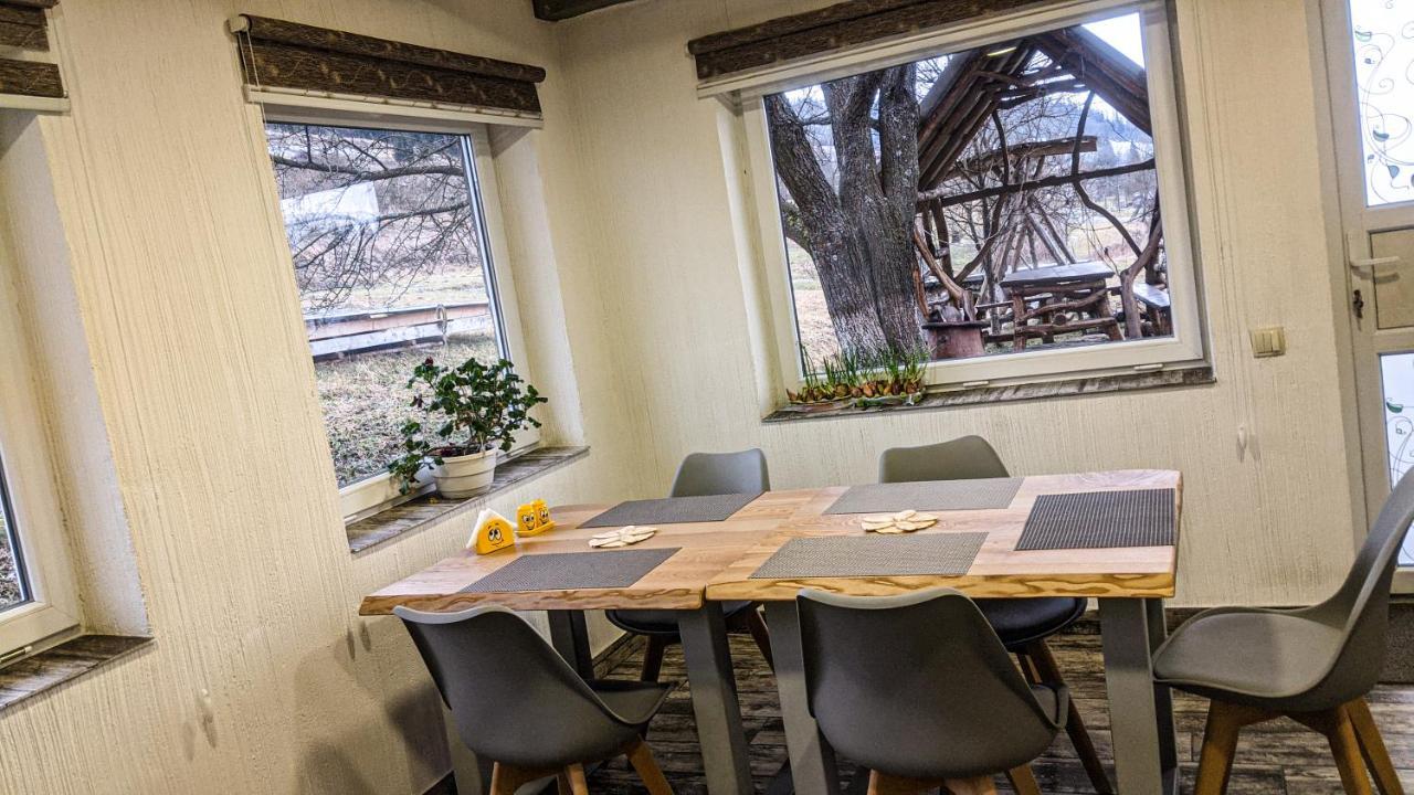 Gostynna Rodyna Hotell Izki Exteriör bild