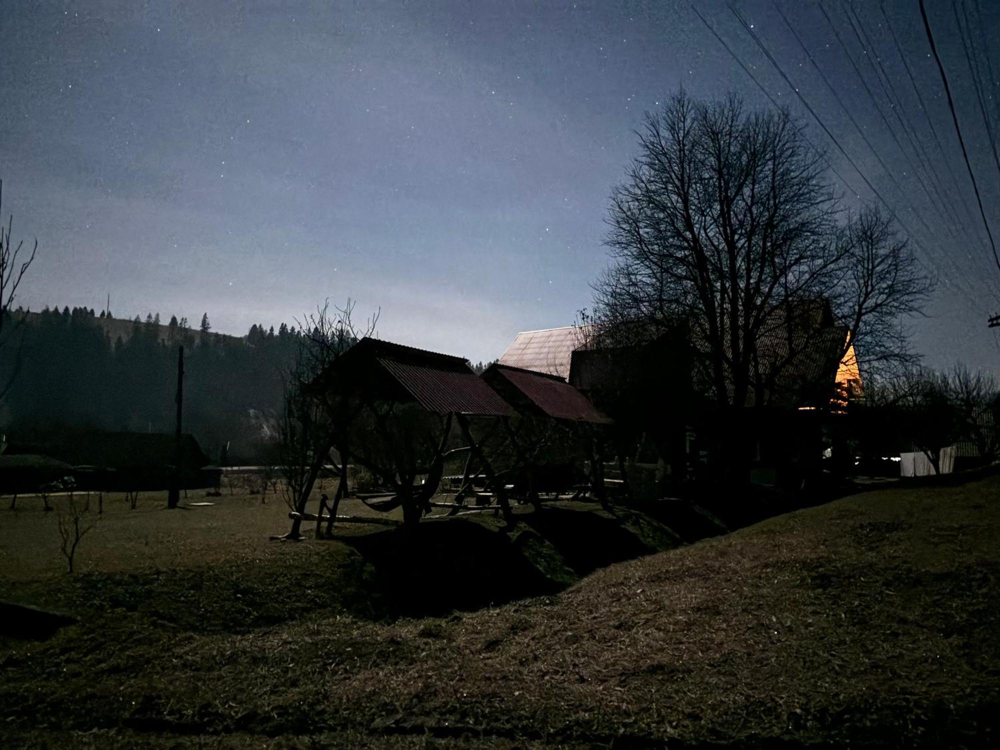 Gostynna Rodyna Hotell Izki Exteriör bild