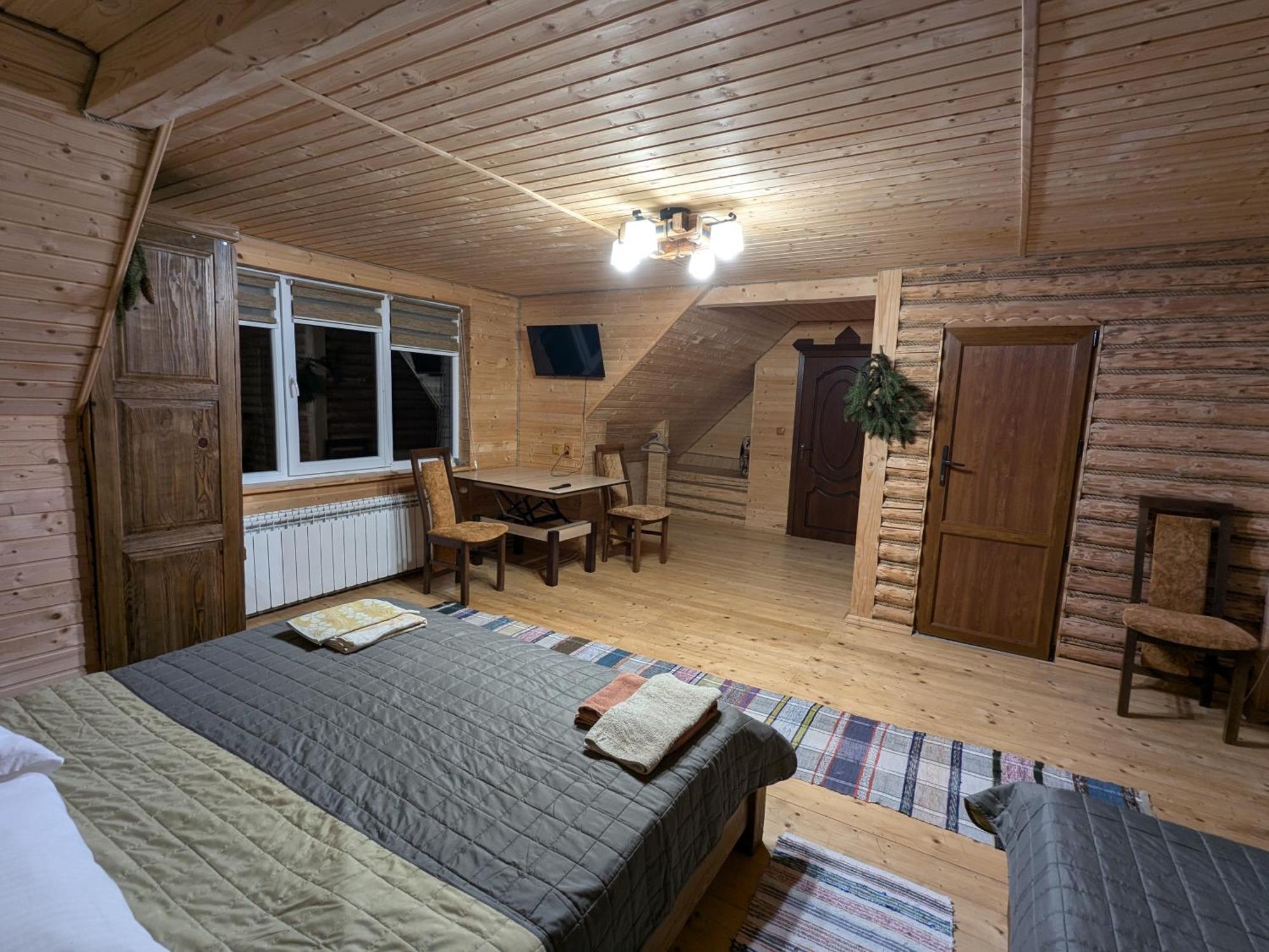 Gostynna Rodyna Hotell Izki Exteriör bild