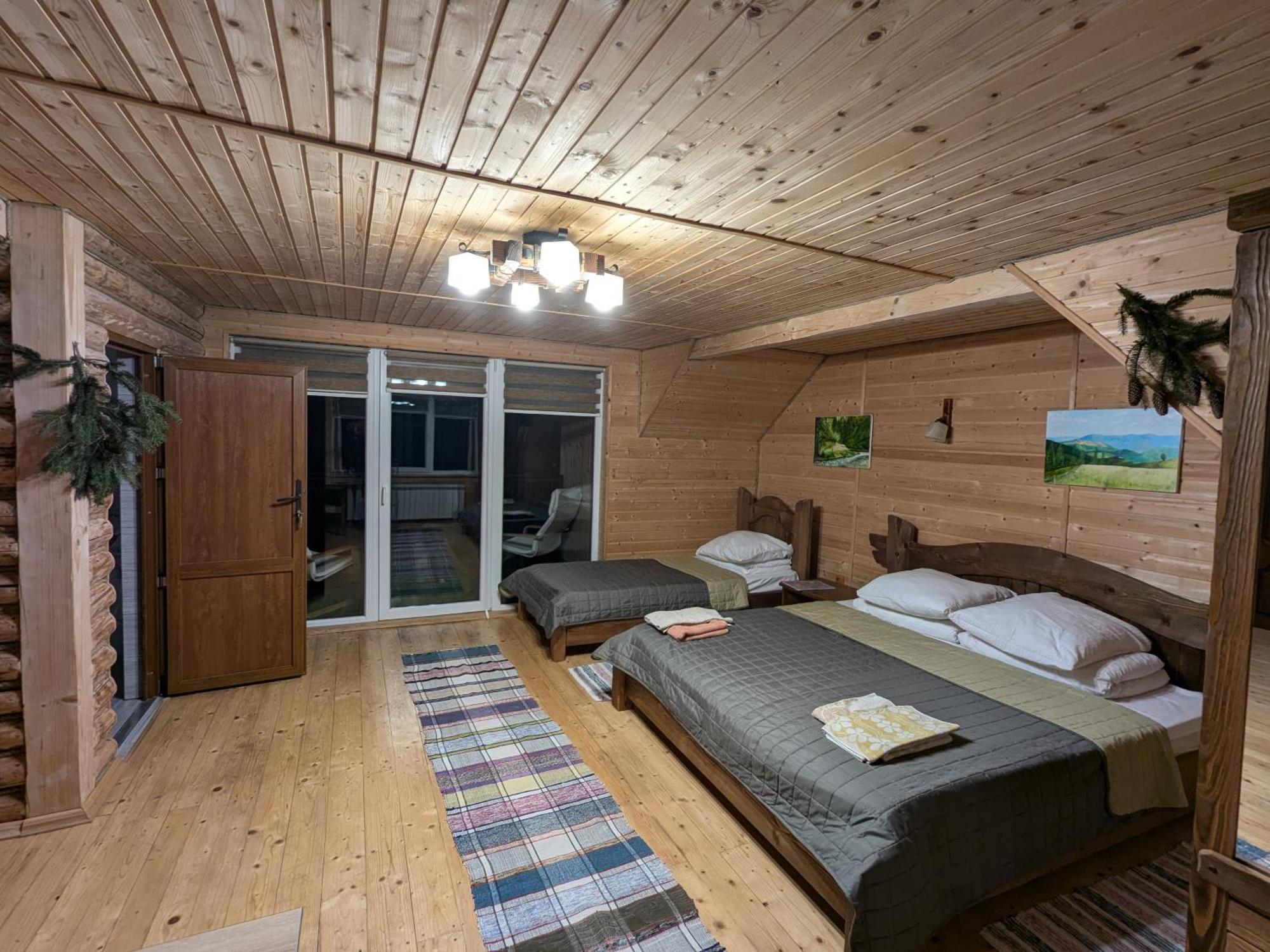 Gostynna Rodyna Hotell Izki Exteriör bild