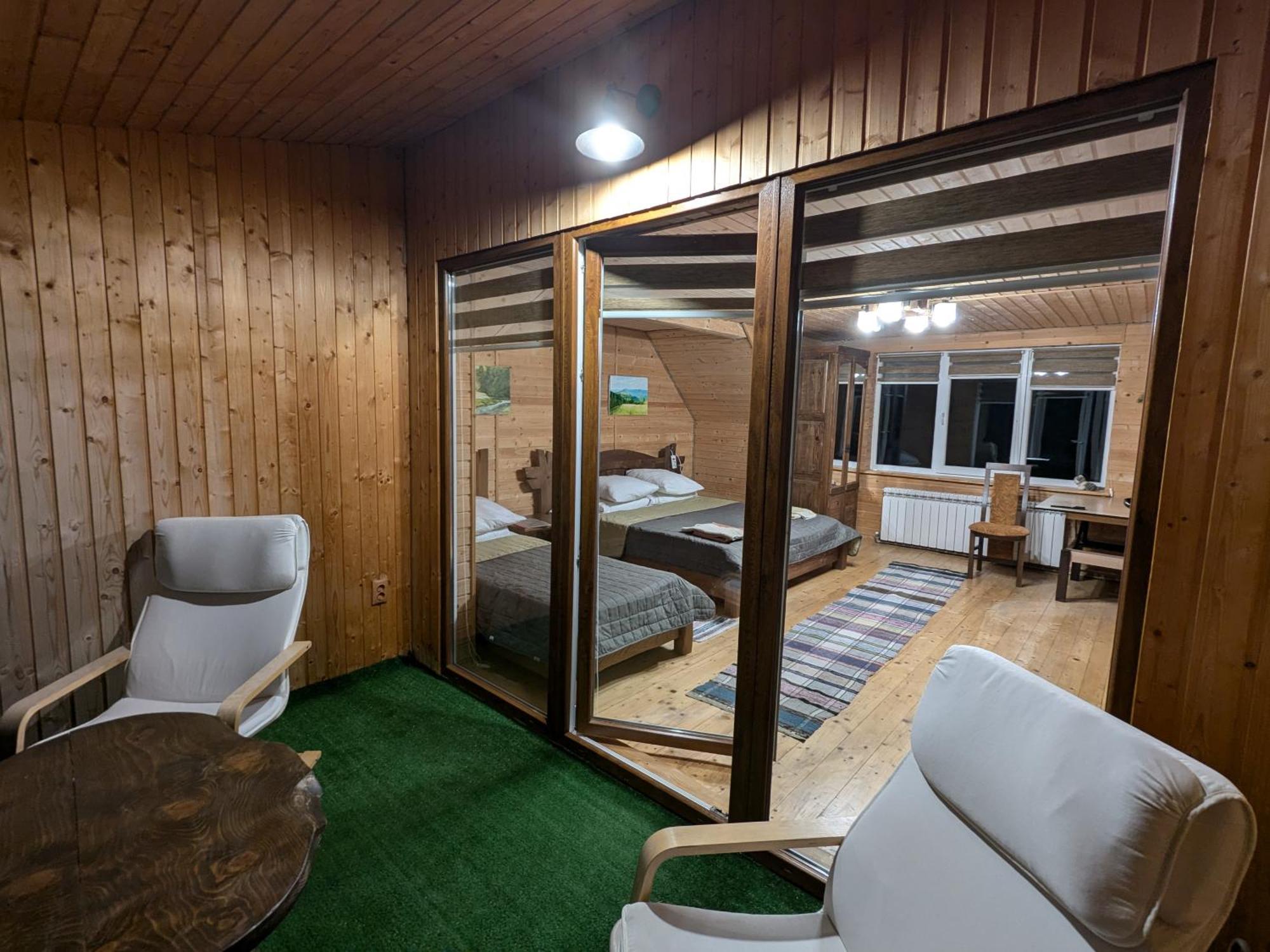 Gostynna Rodyna Hotell Izki Exteriör bild