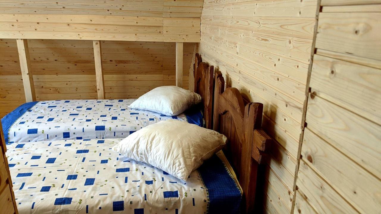 Gostynna Rodyna Hotell Izki Exteriör bild