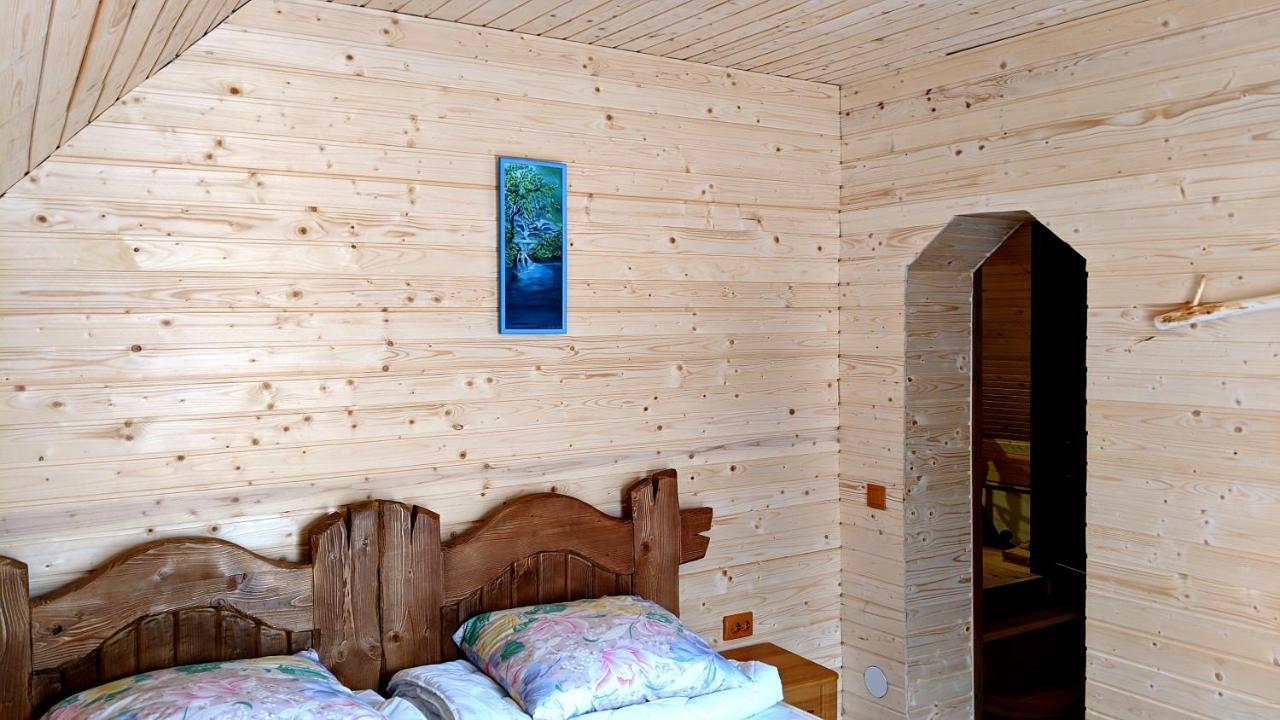 Gostynna Rodyna Hotell Izki Exteriör bild